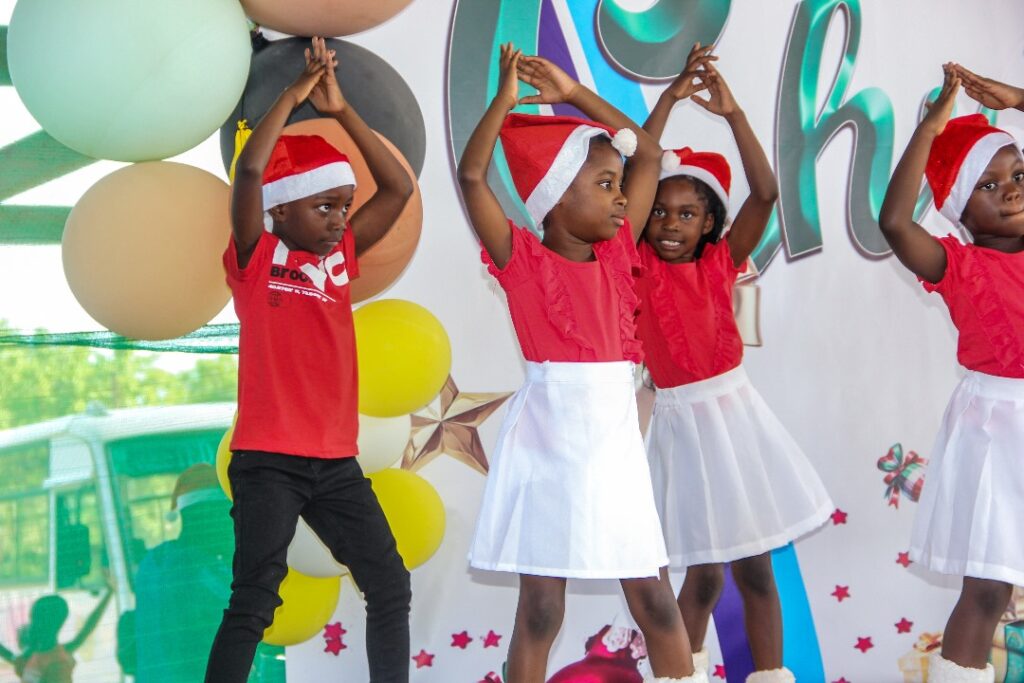 0f752df0f7d04b66bce5b94e7a8f3128